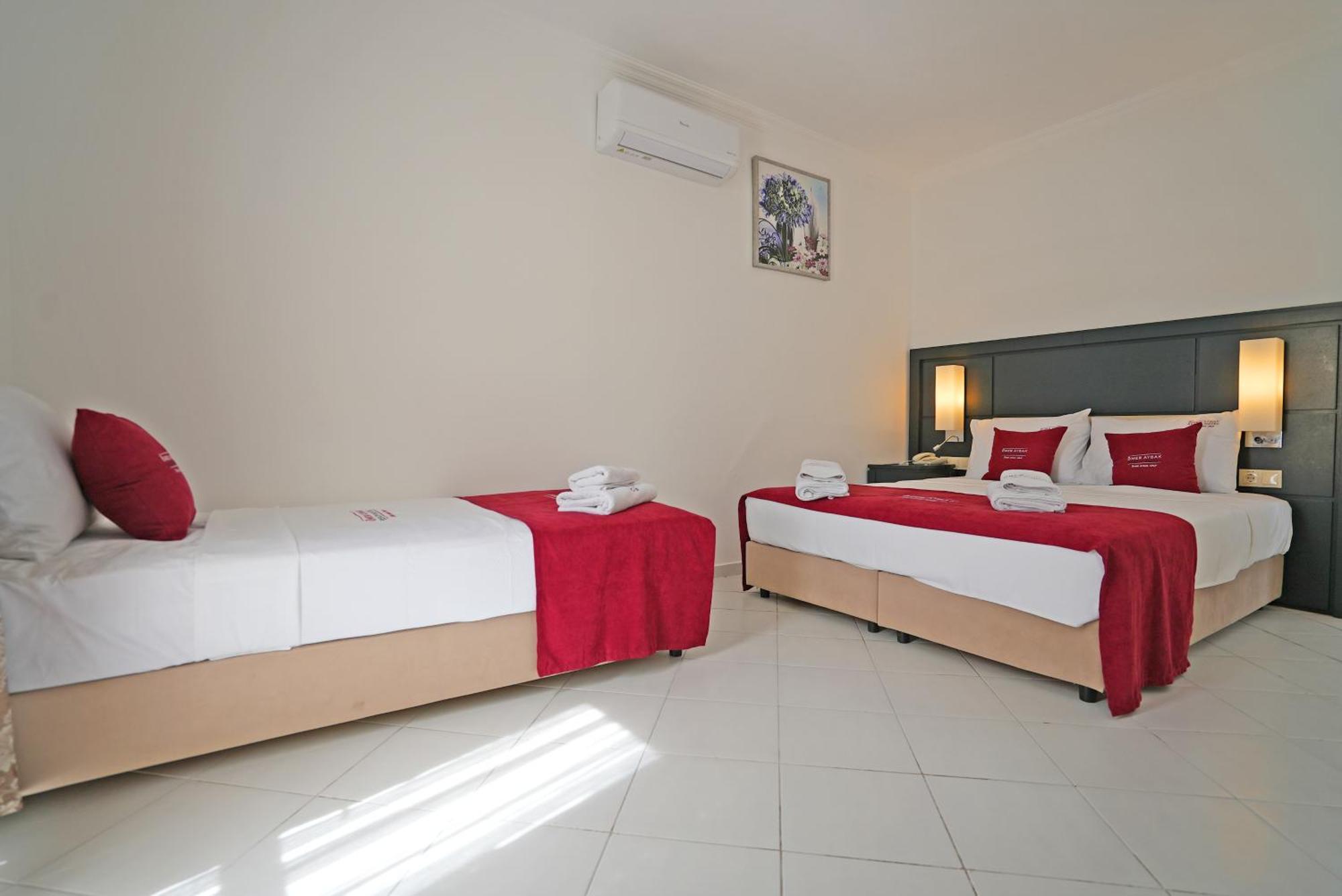 Oemer Aybak Beach Hotel Bodrum Exterior foto