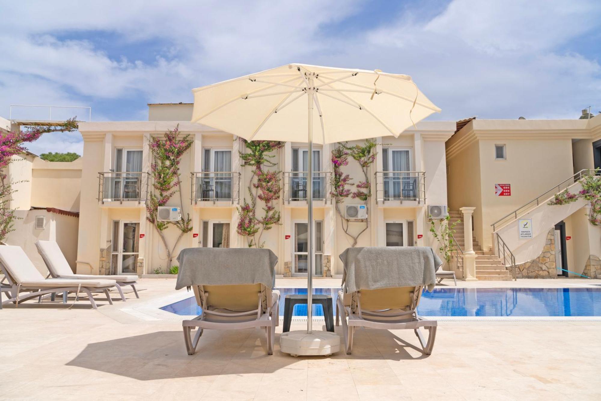 Oemer Aybak Beach Hotel Bodrum Exterior foto